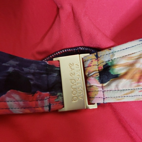 Bond-eye Bathing Suit - Picture 4 of 5